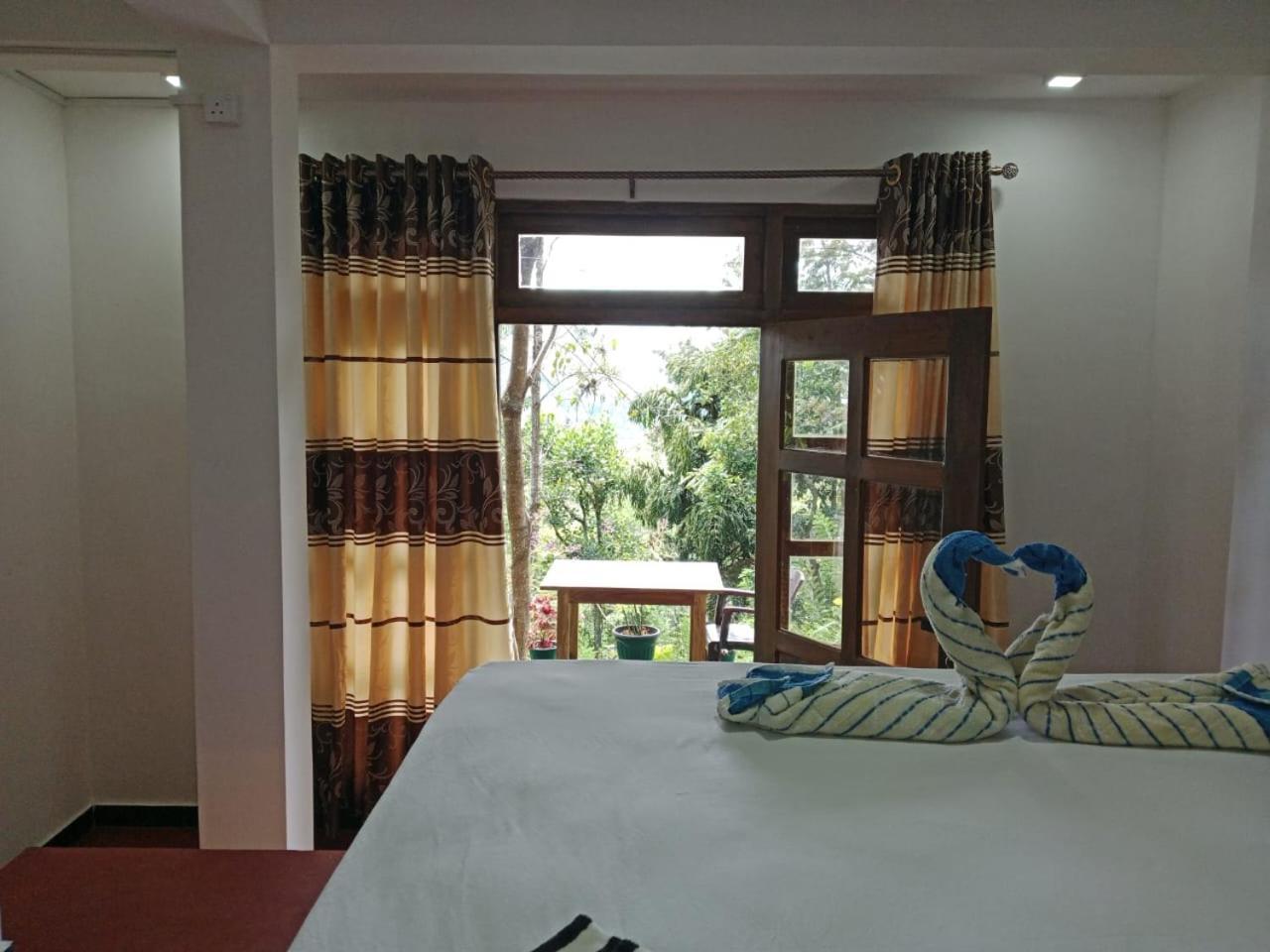 "Mount'N Mist" Apartment เอลลา ห้อง รูปภาพ
