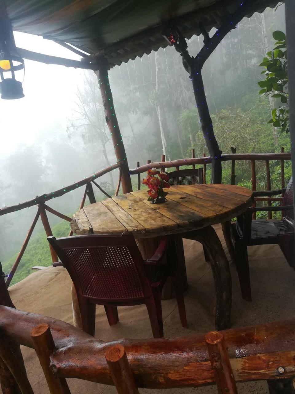 "Mount'N Mist" Apartment เอลลา ภายนอก รูปภาพ