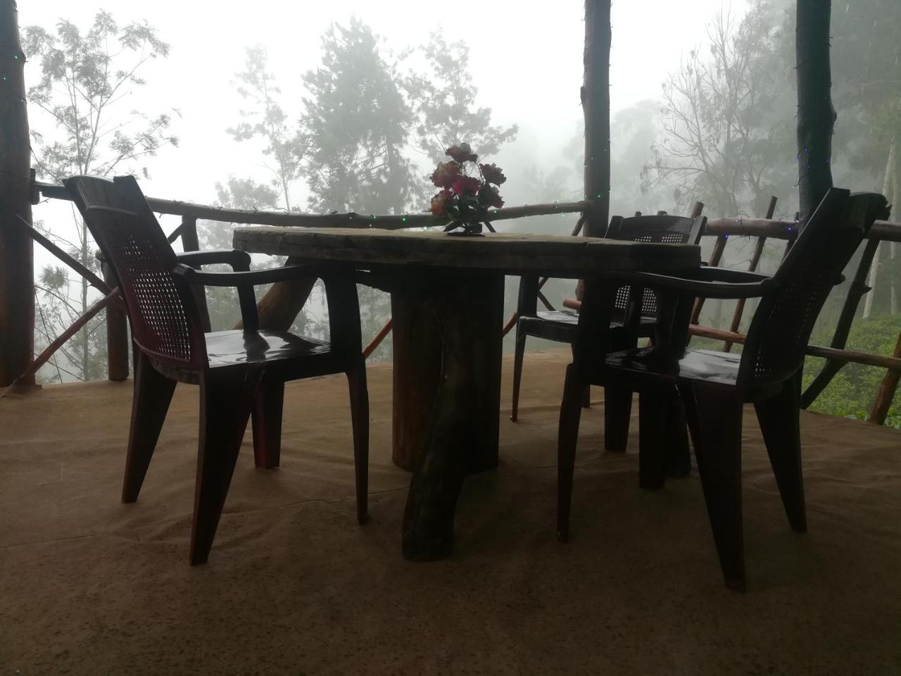 "Mount'N Mist" Apartment เอลลา ภายนอก รูปภาพ